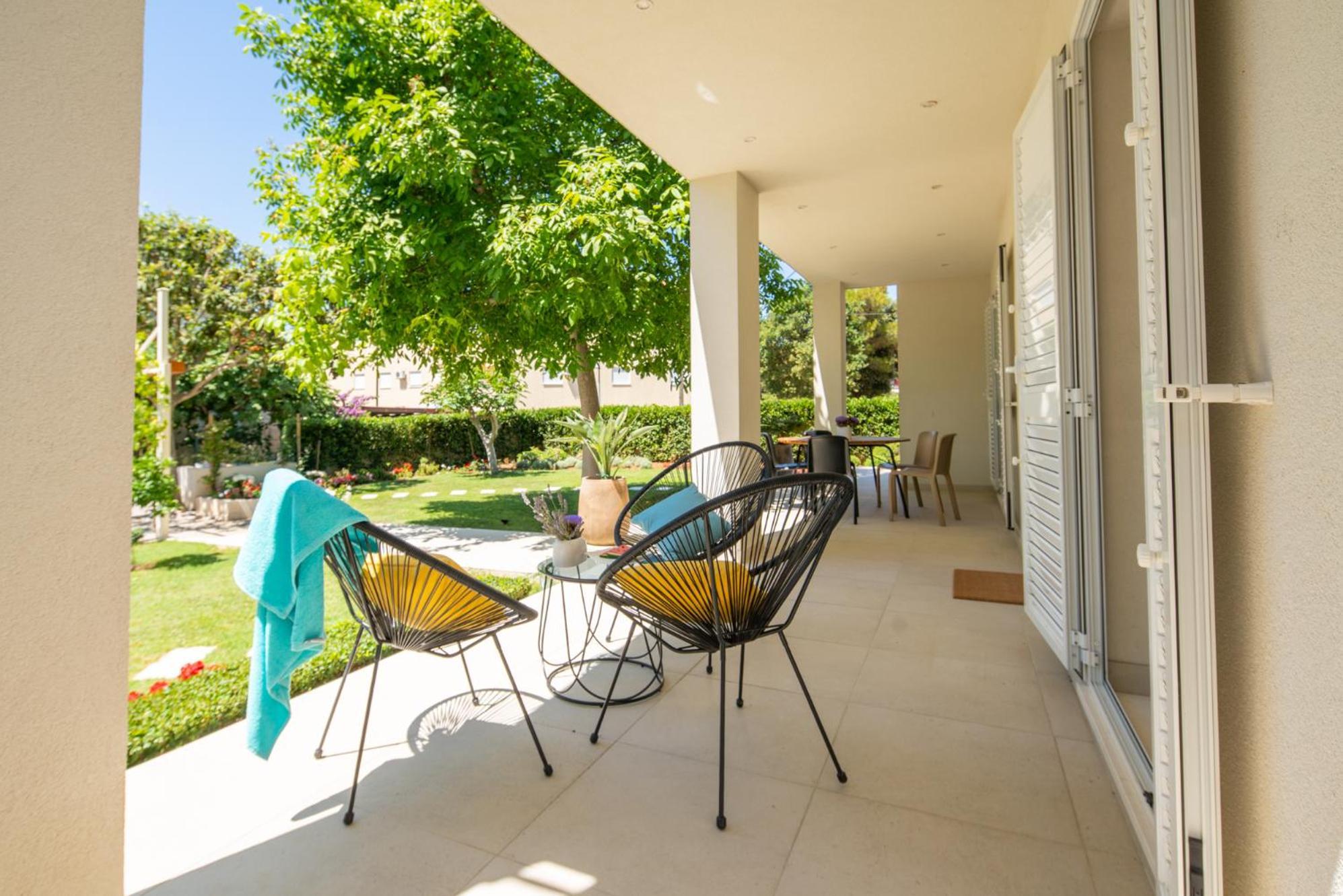 Garden Apartment Pakoštane Eksteriør billede