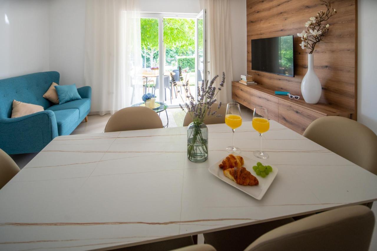 Garden Apartment Pakoštane Eksteriør billede