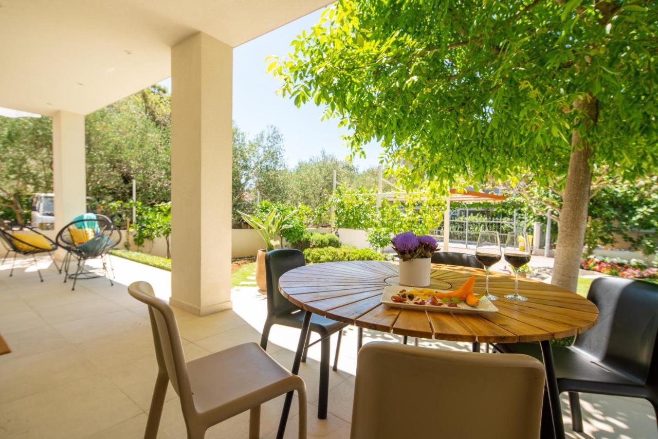 Garden Apartment Pakoštane Eksteriør billede