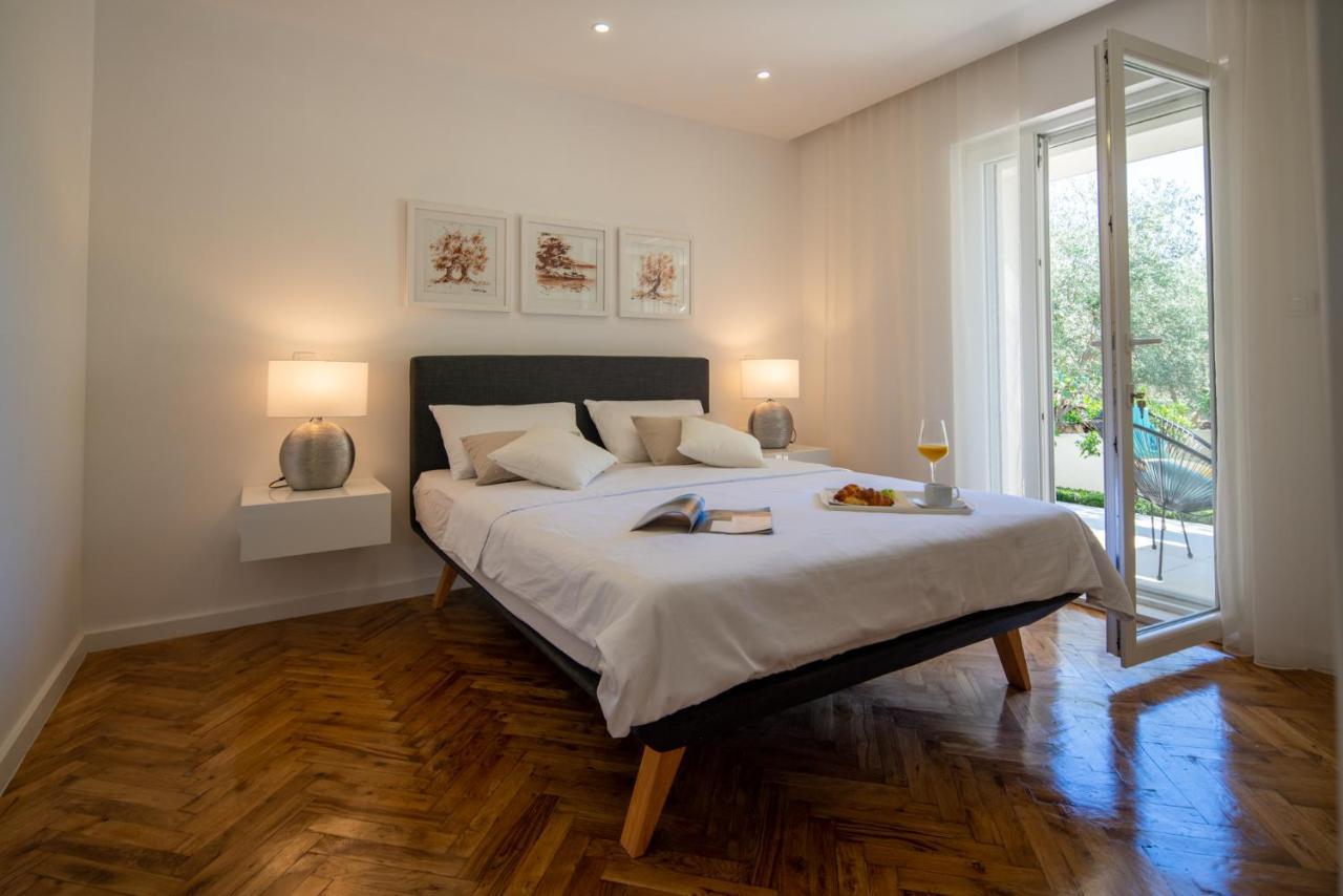 Garden Apartment Pakoštane Eksteriør billede