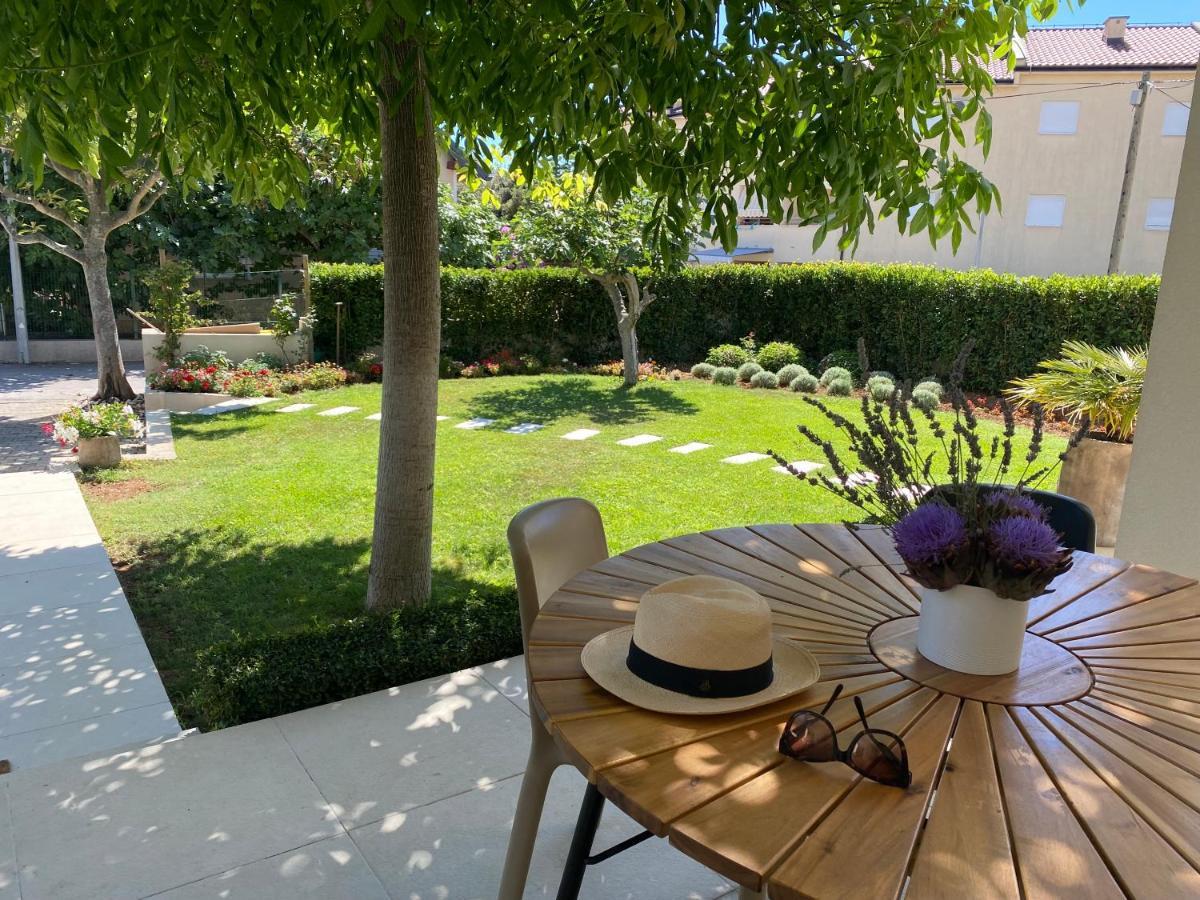 Garden Apartment Pakoštane Eksteriør billede